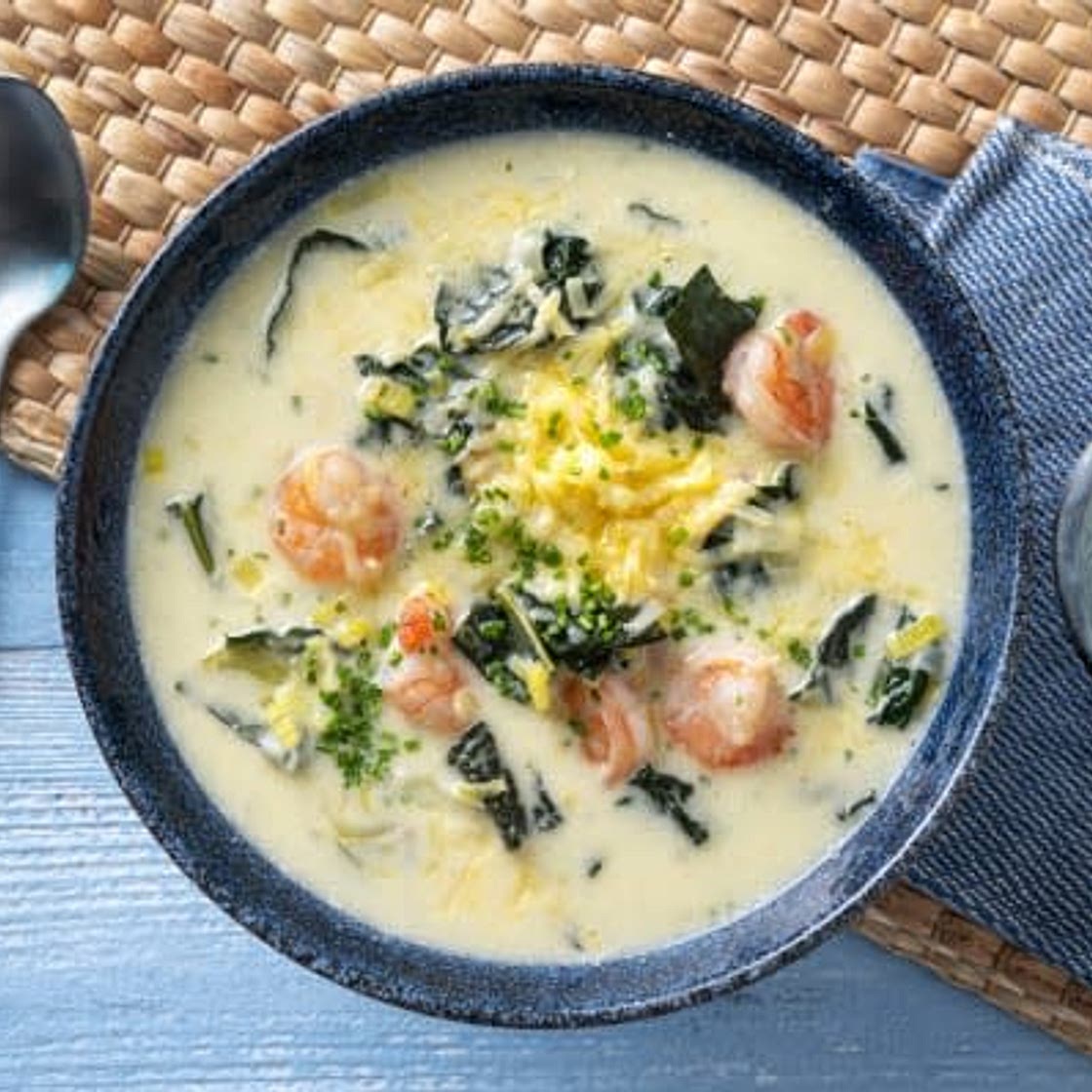 Creamy Prawn Chowder
With Cheddar and Chives