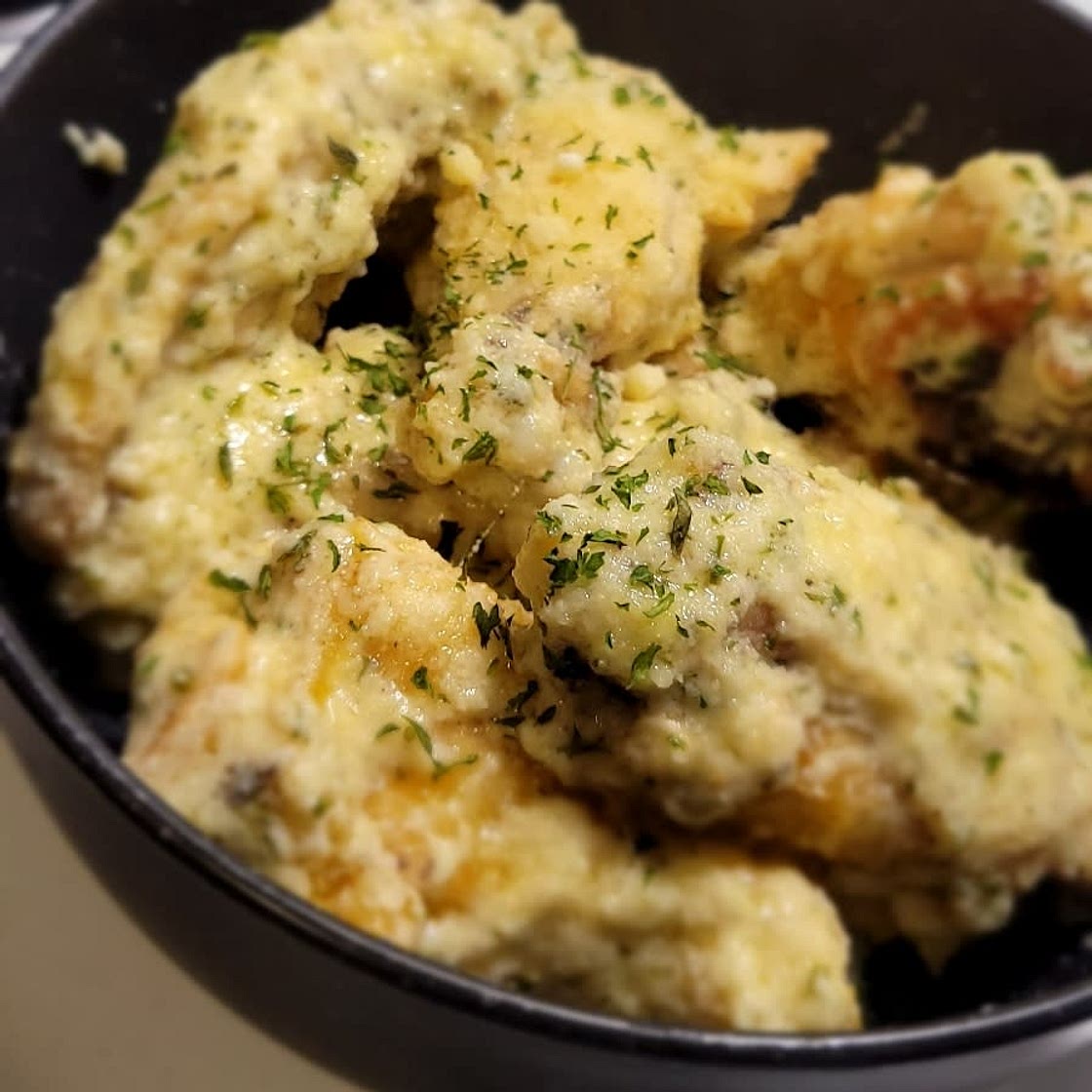 Easy Creamy Garlic Parmesan Chicken Wings