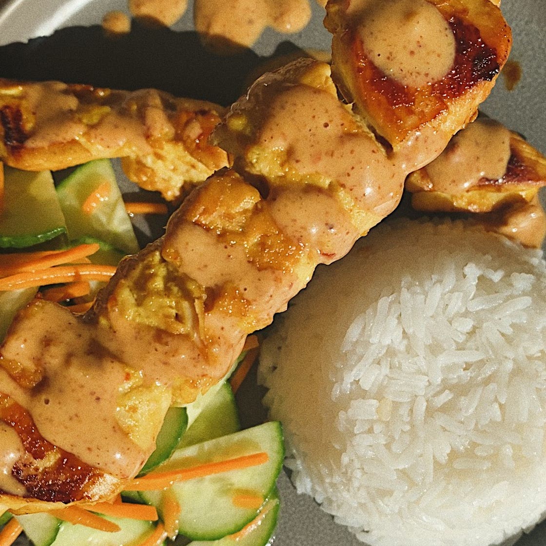 Peanut-Free Chicken Satay with Rice
