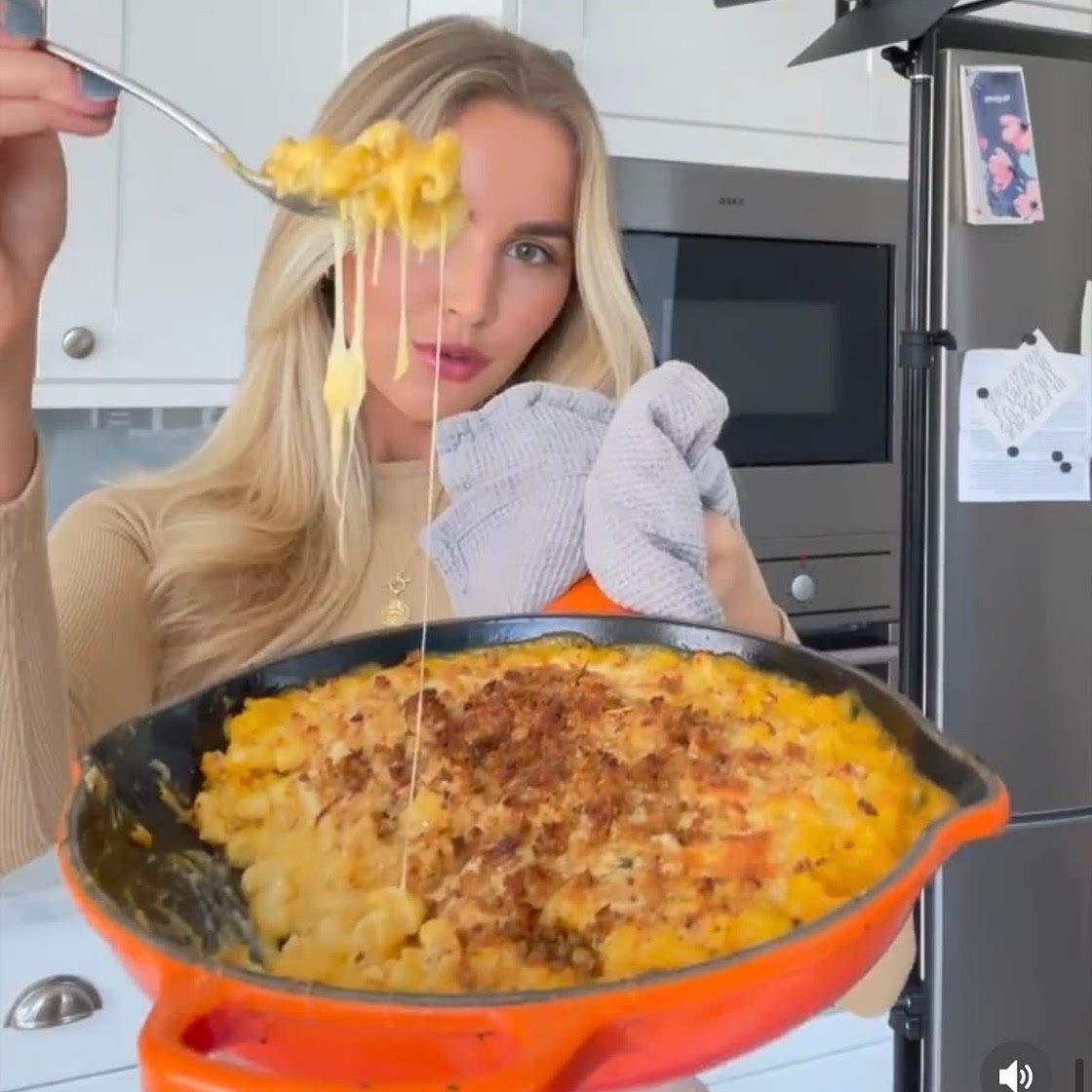 Healthy Mac & Cheese with Sourdough Crumb