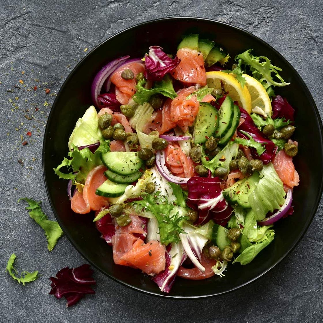 MIDDLE EASTERN SALMON WITH TOMATO, CUCUMBER, & DILL SALAD