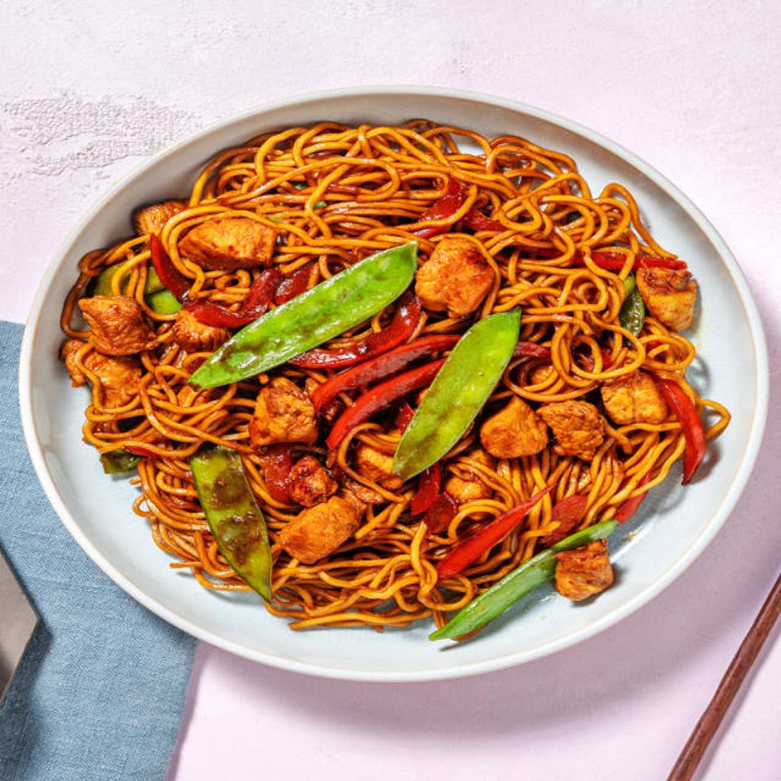 Speedy Chicken Noodles with Mangetout and Pepper