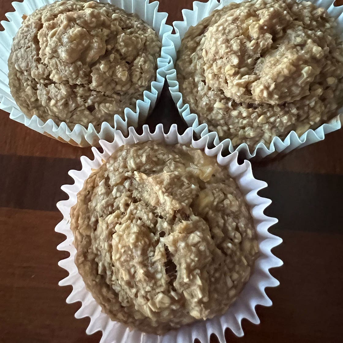 3 Ingredient Banana Oatmeal Muffins (vegan)