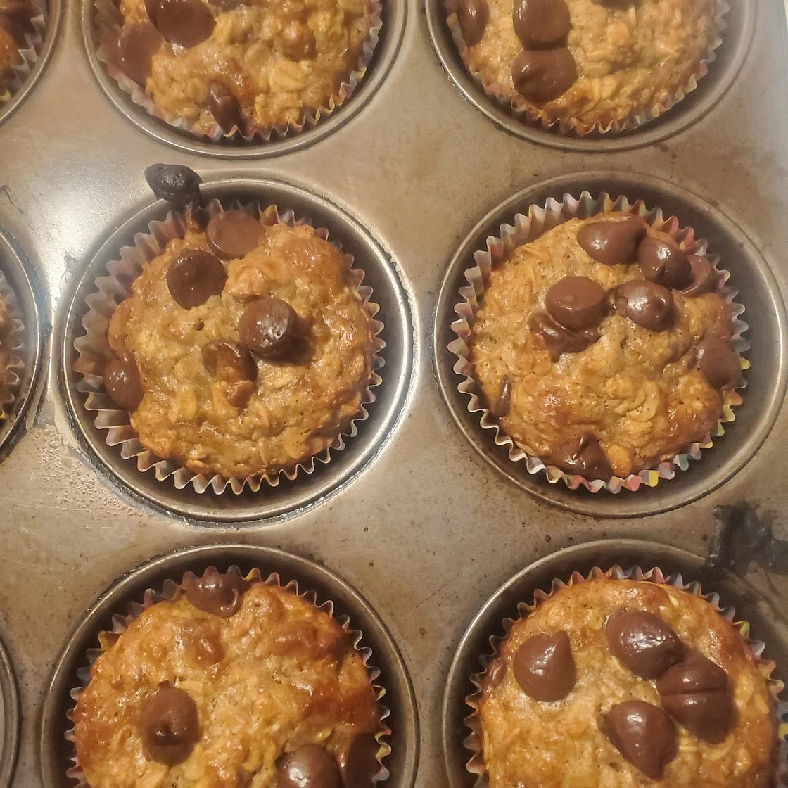Peanut Butter Banana Baked Oatmeal Cups