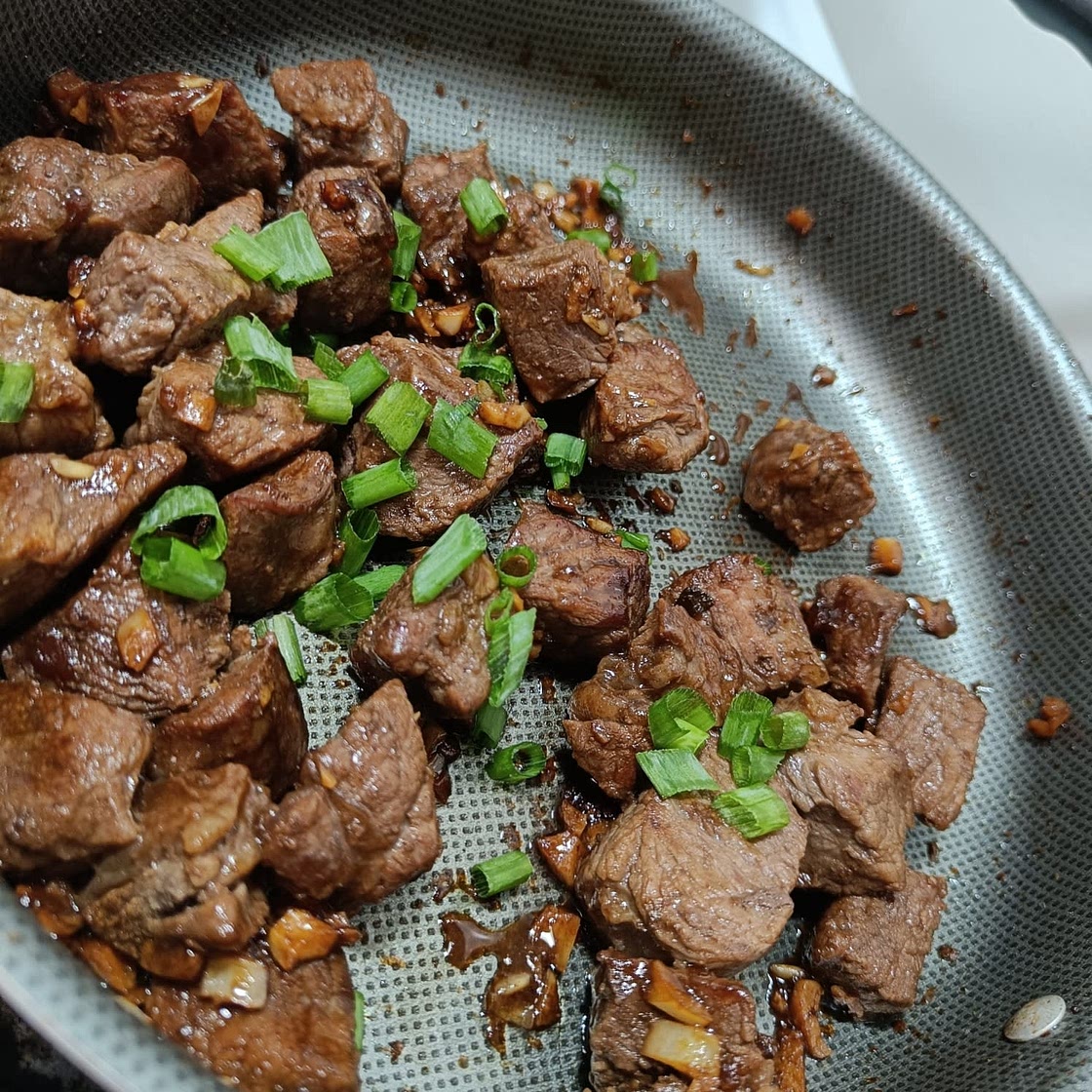 Garlic Steak Bites