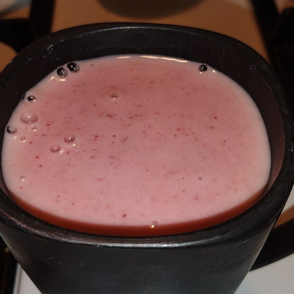 3 Ingredient strawberry banana smoothie