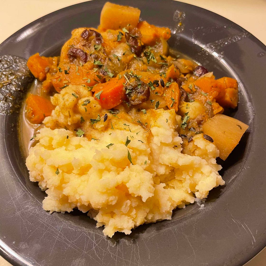 Braised Chicken and Earthy Root Vegetables [HMC]
