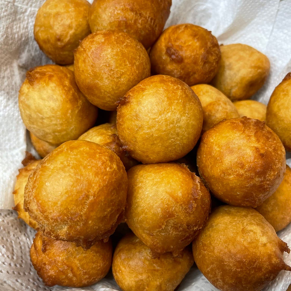 Mikate (beignets) 