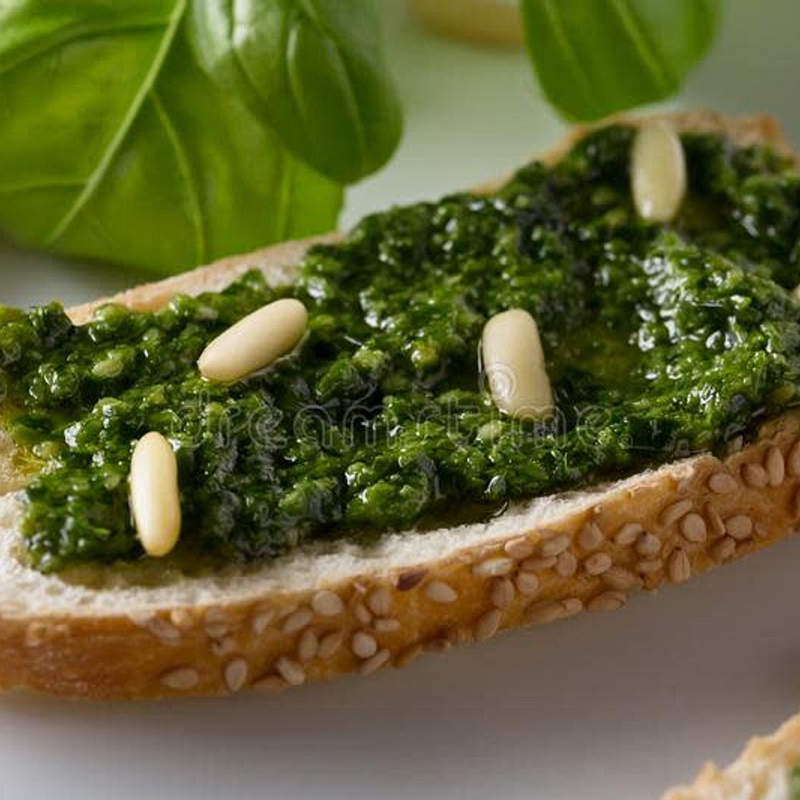 Green SANDWICH AU PESTO