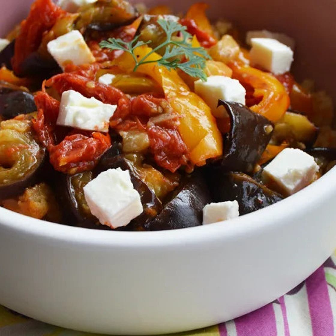 SALADE DE LÉGUMES GRILLÉS & FETA