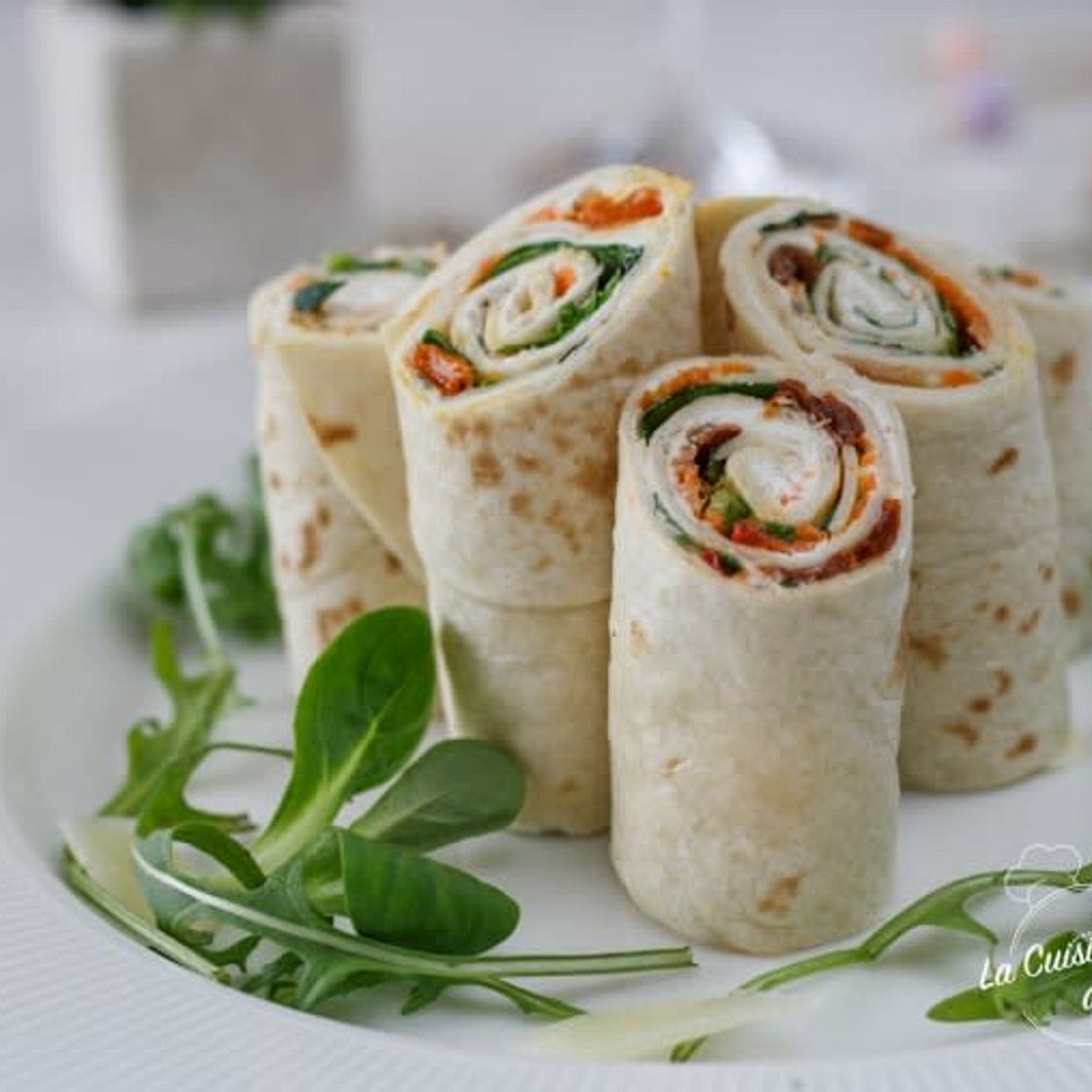 Wraps à l'aubergine, concombre et mozzarella