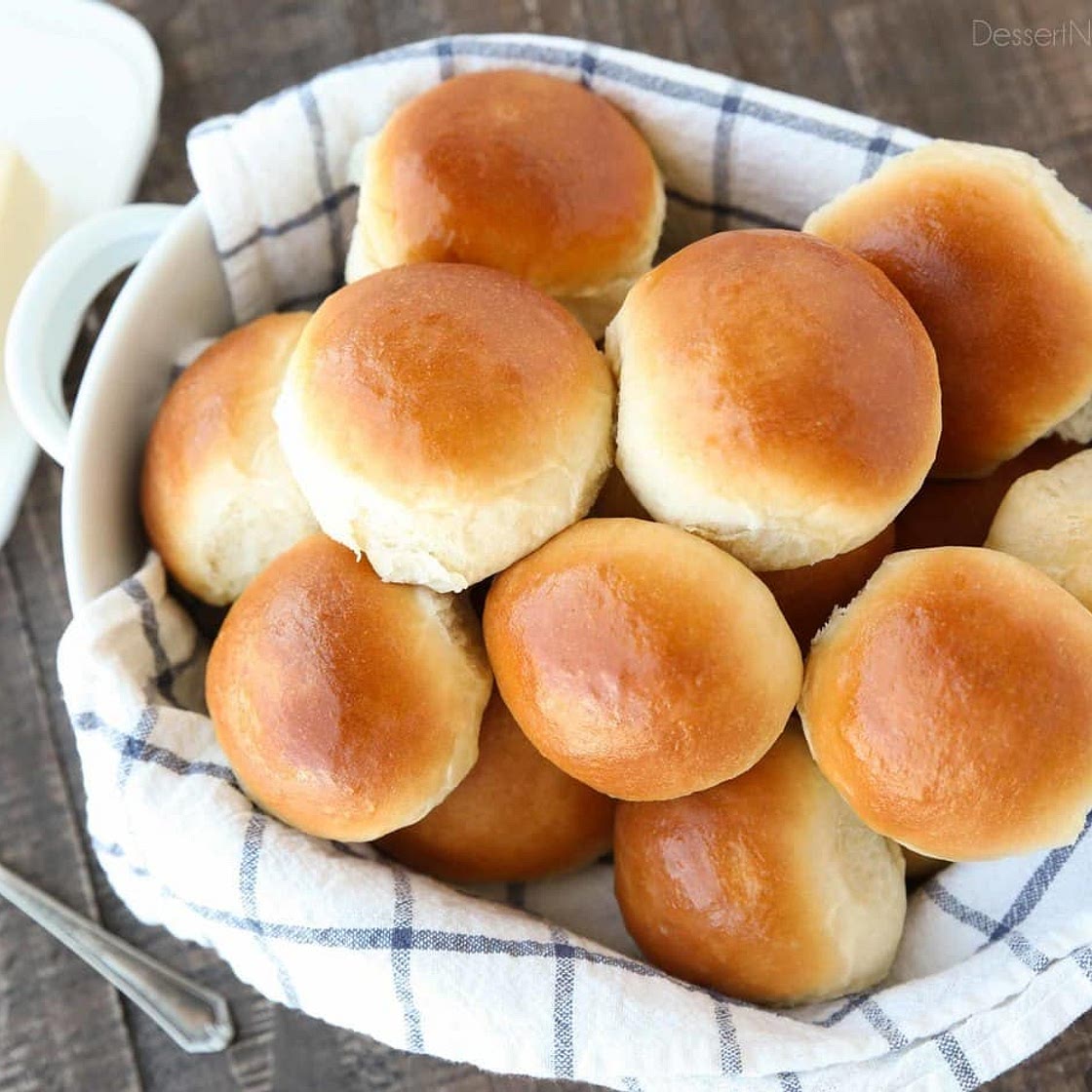 Fluffy Dinner Rolls