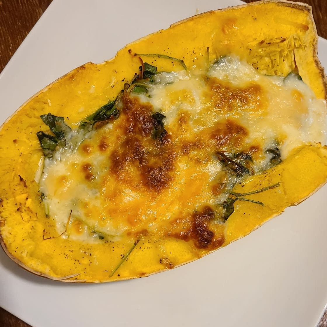 4 Cheese Roasted Garlic Alfredo Stuffed Spaghetti Squash