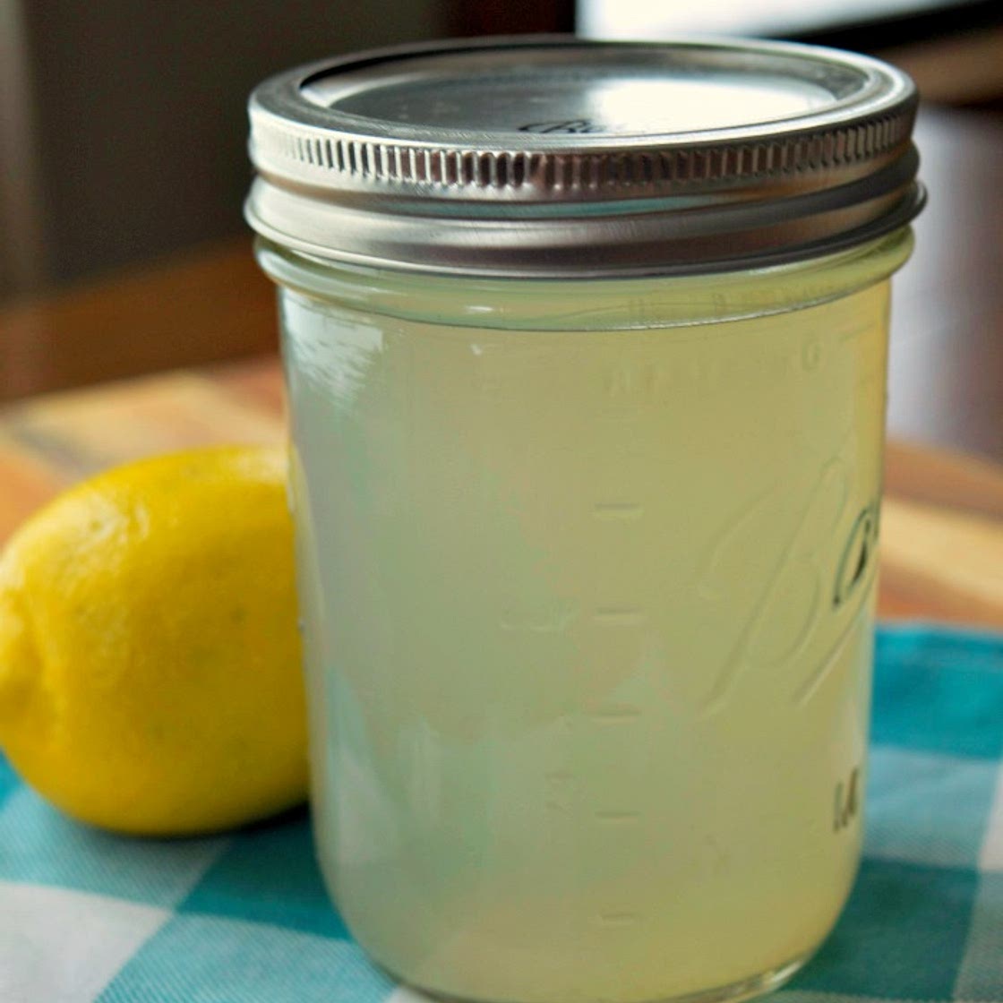Crock-Pot Lemonade Moonshine Recipe