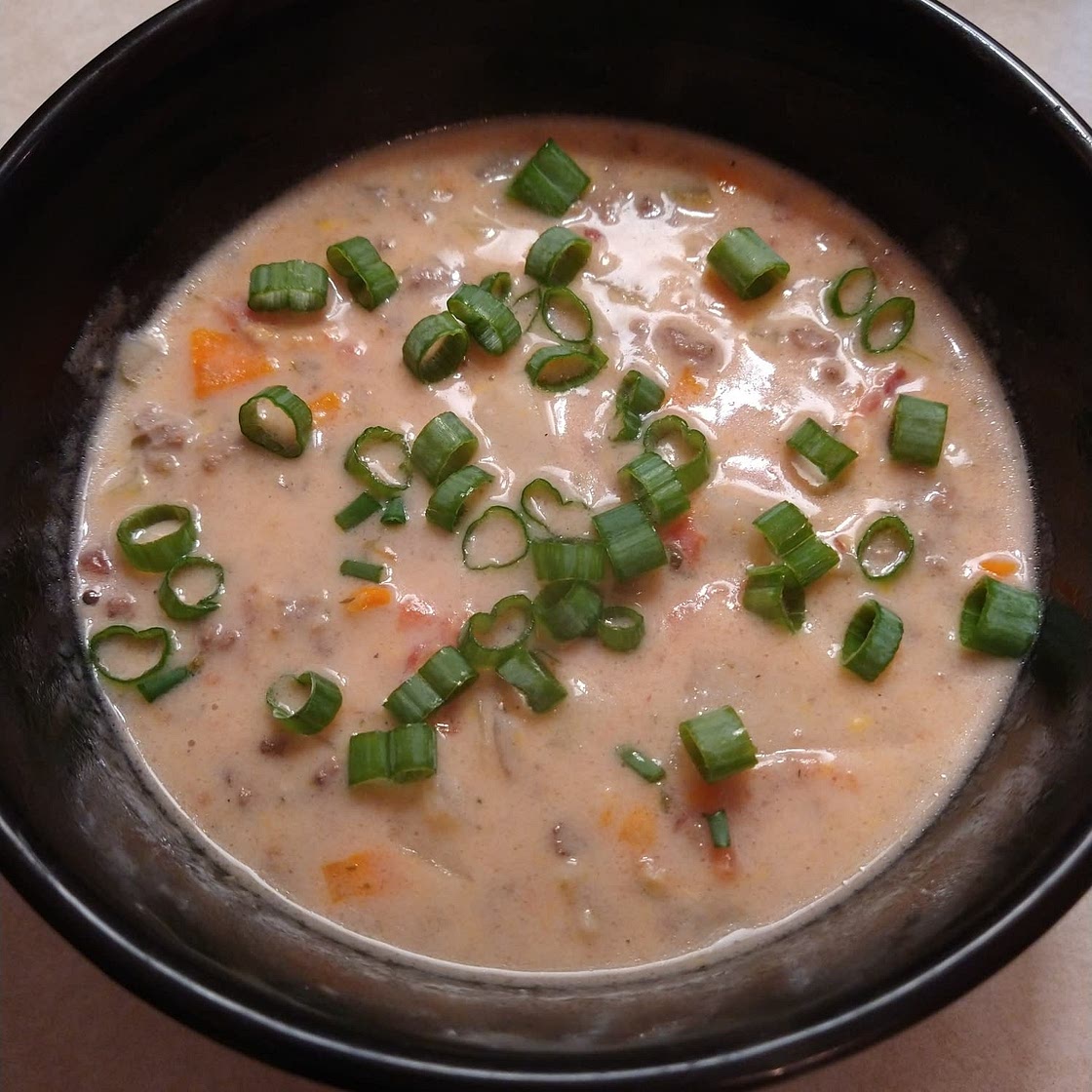 Slow Cooker Creamy Potato Bacon Soup
