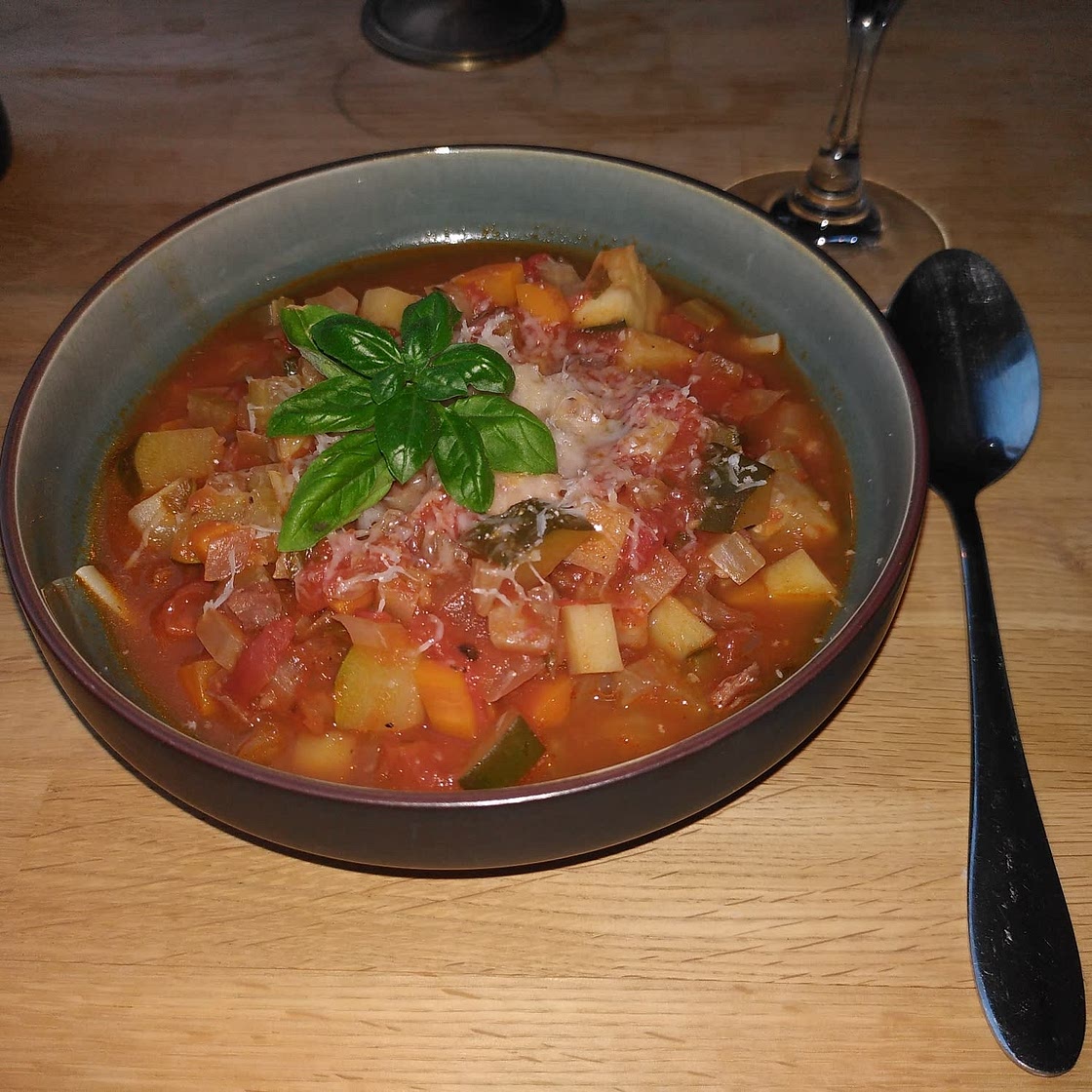 Early autumn minestrone (Minestrone d'inizio autunno)
