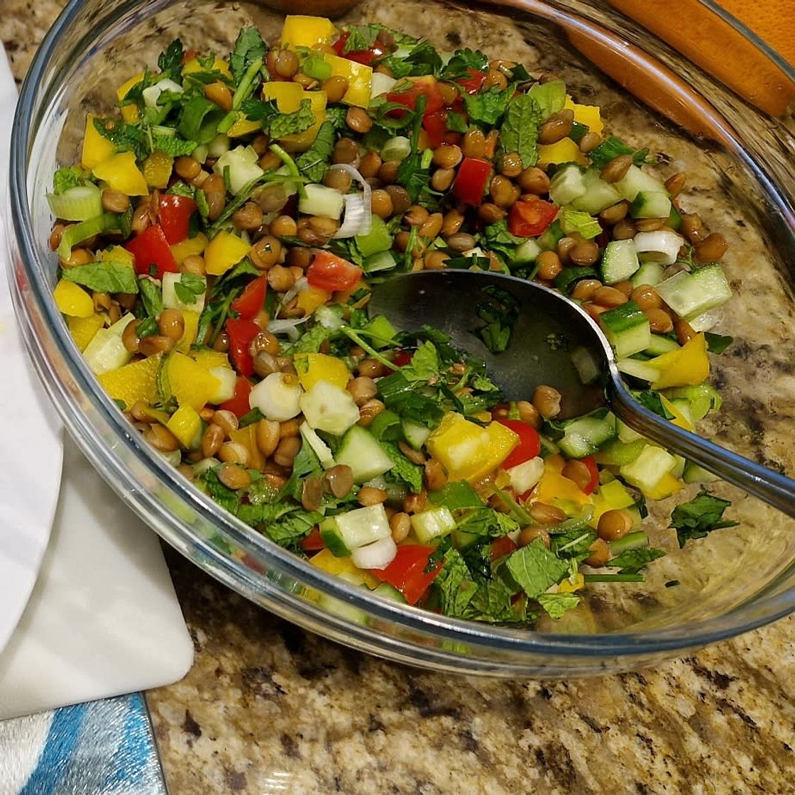 Lentil lunch bowl