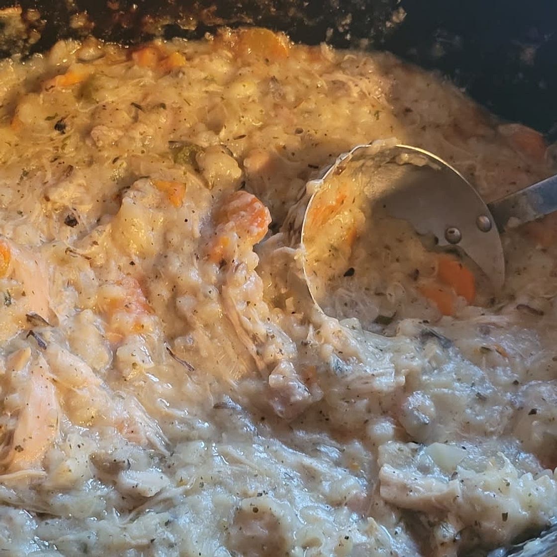 Slow Cooker Creamy Chicken Wild Rice Soup