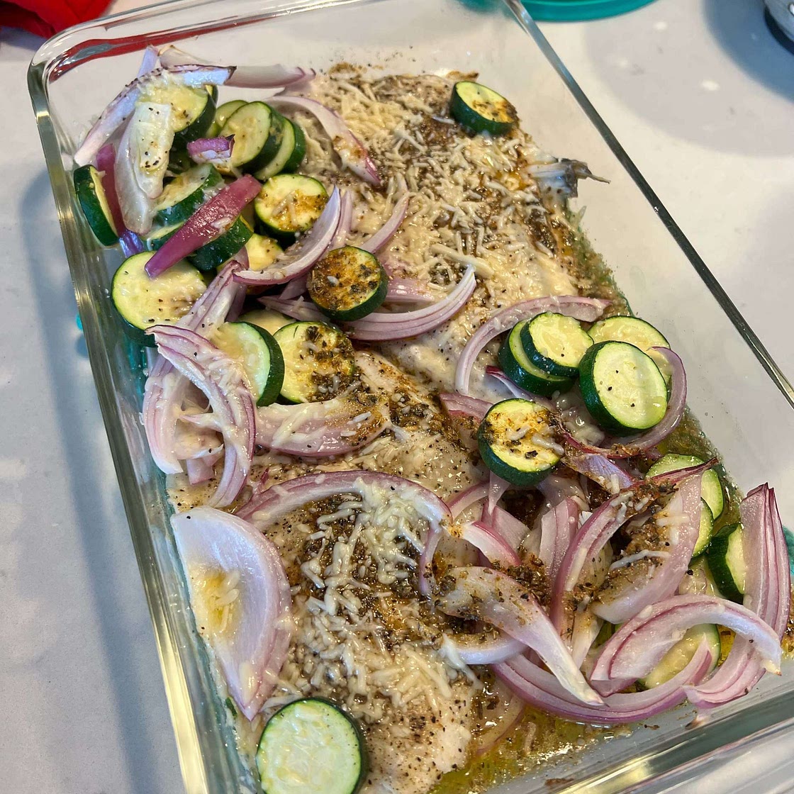 Easy Garlic Parmesan Baked Flounder Recipe (20 mins)