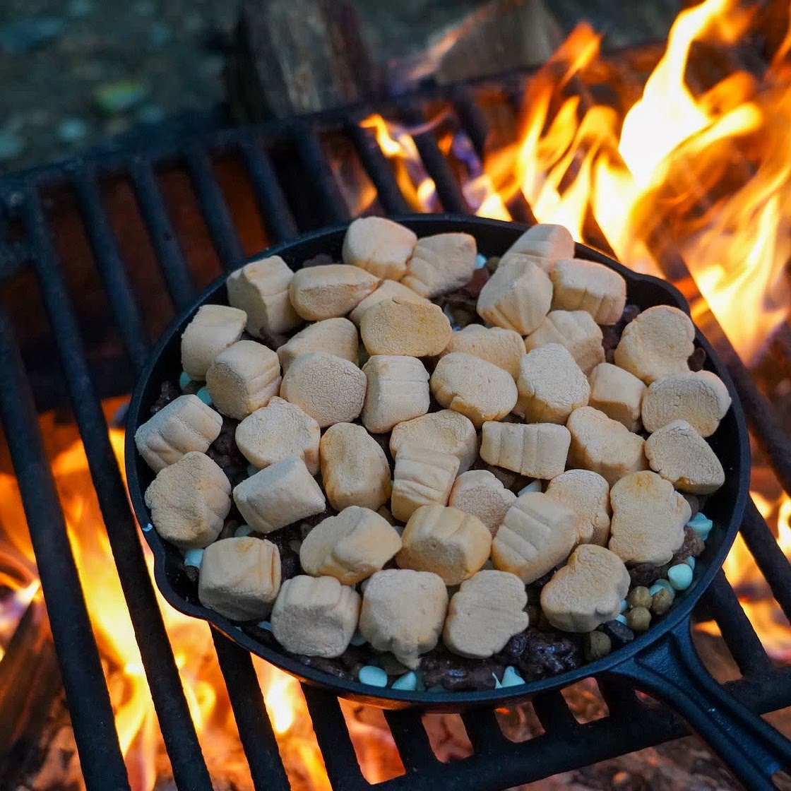 Campfire Pumpkin Spice Smore's Dip