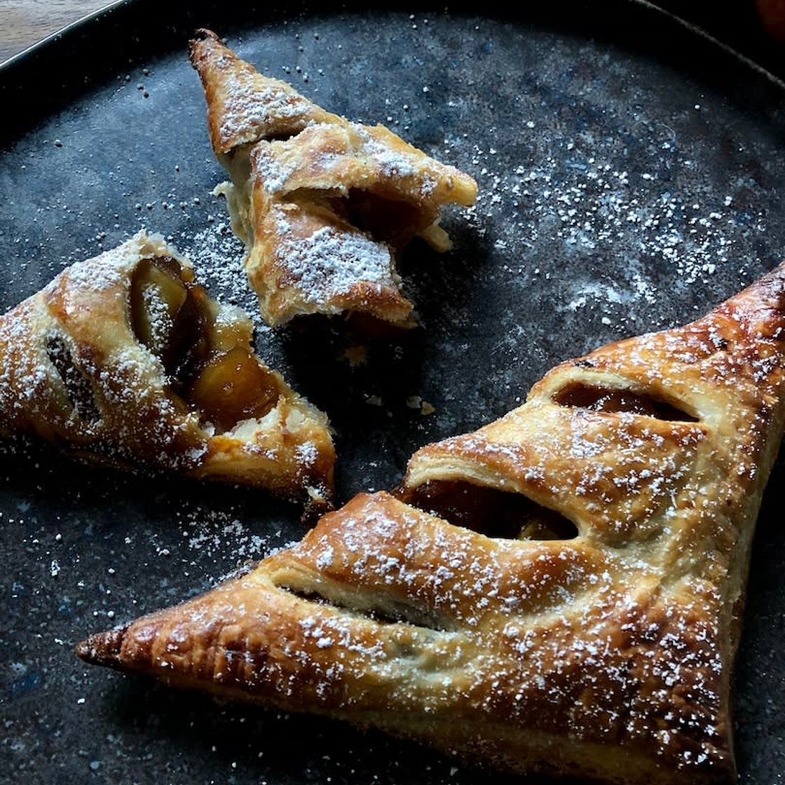 Apfeltaschen mit Blätterteig