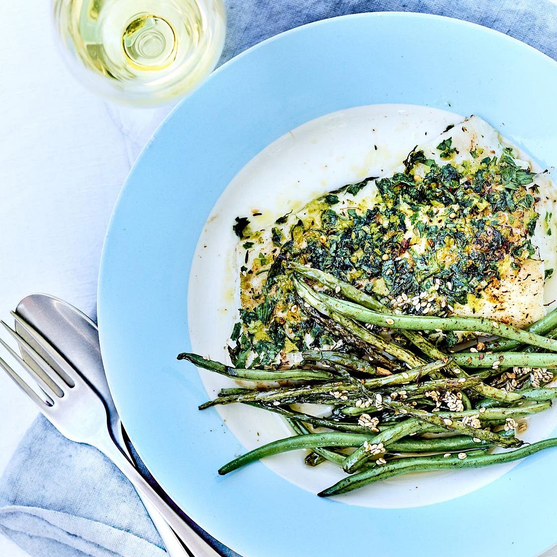 Cabillaud rôti aux herbes et haricots verts