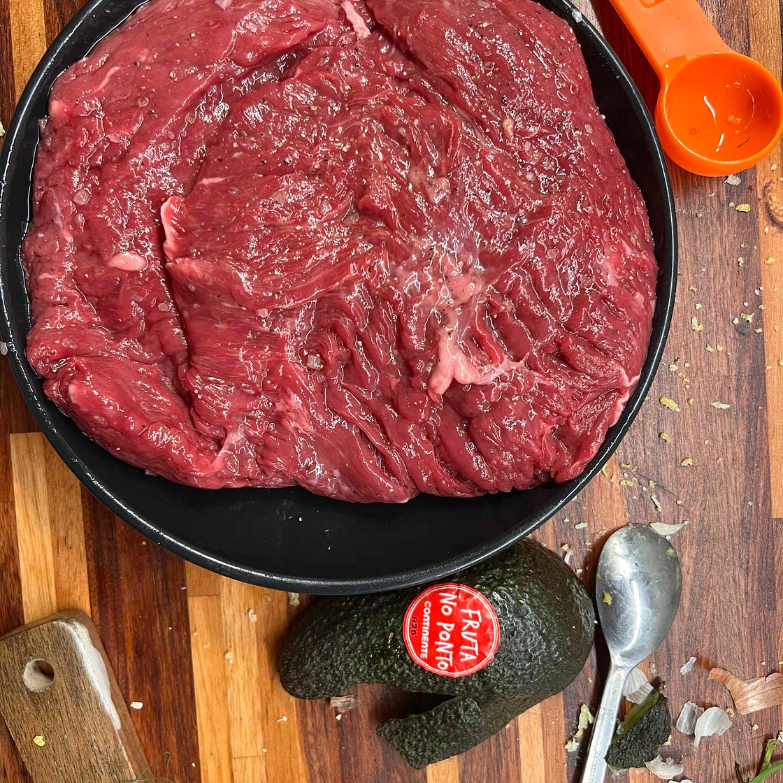 Skirt steak with chimichurri