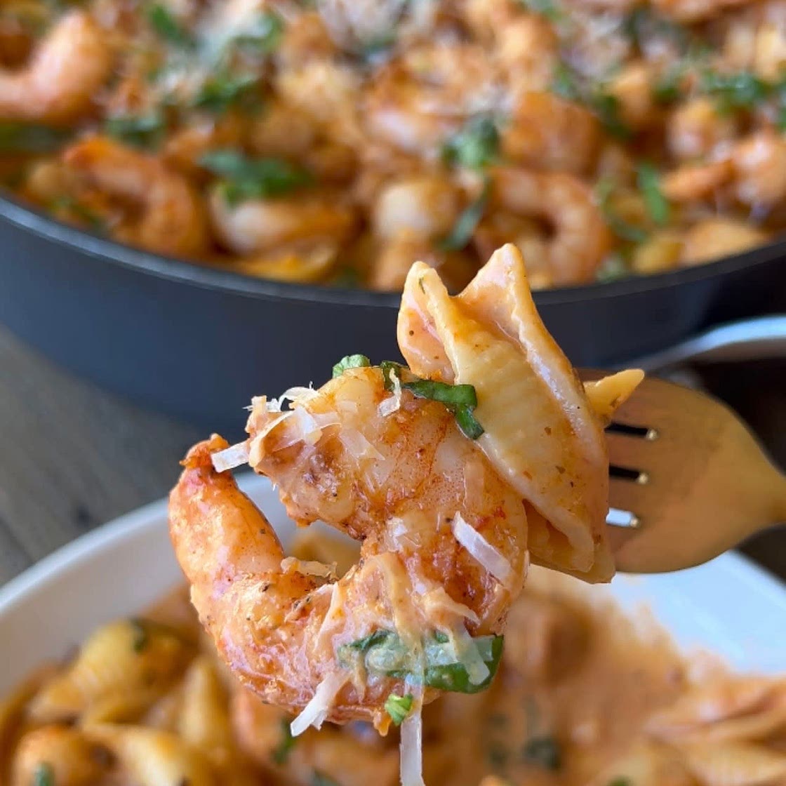 Shrimp & Scallop Spicy Vodka Pasta