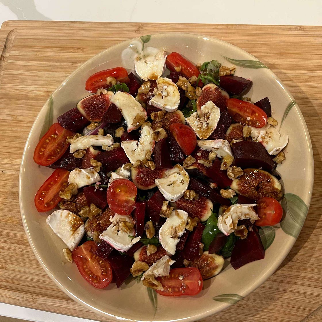 Fig, beetroot, goats' cheese, chilli & walnut salad
