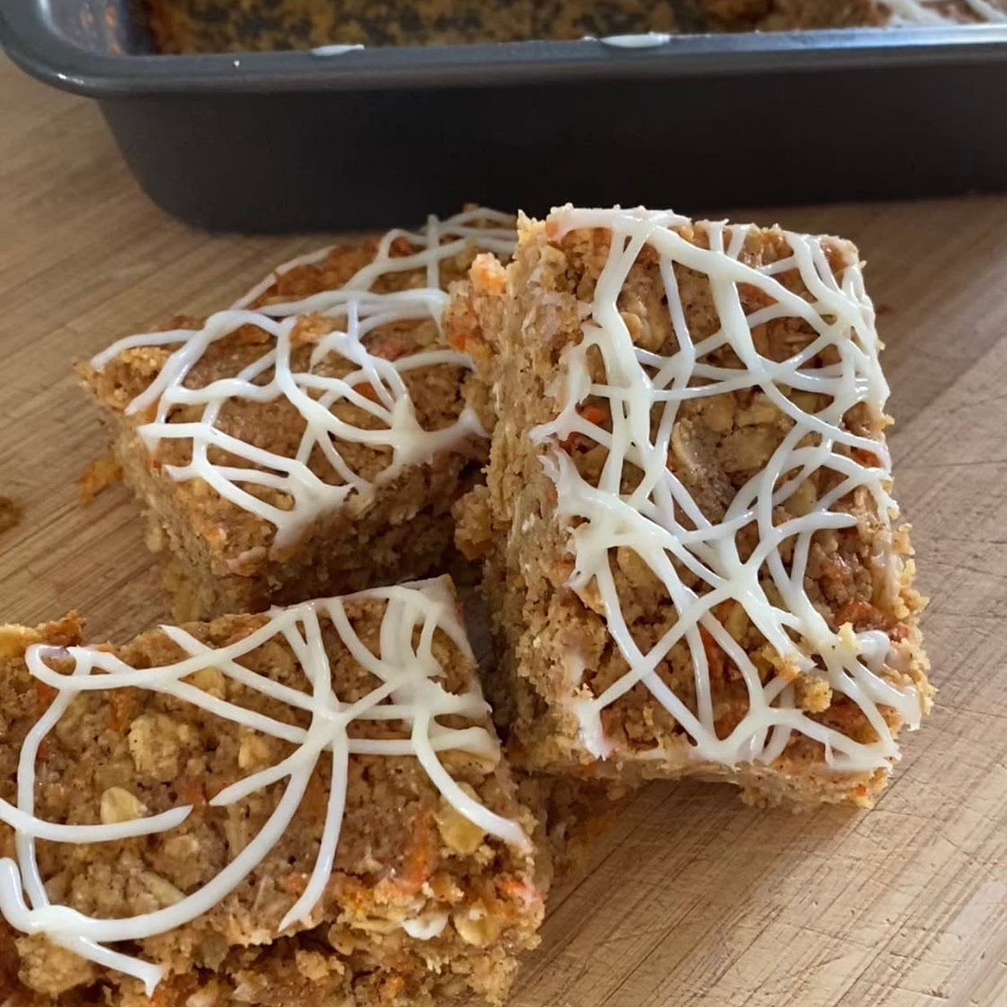 WIC Approved Carrot Cake Oatmeal Bars