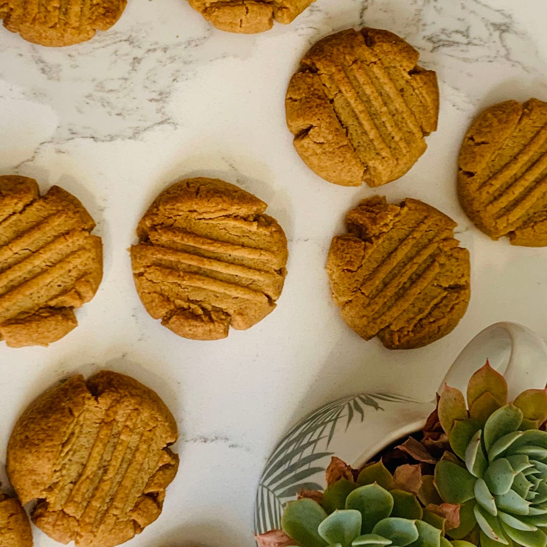 Keto Peanut Butter Biscuits (3 INGREDIENT!)