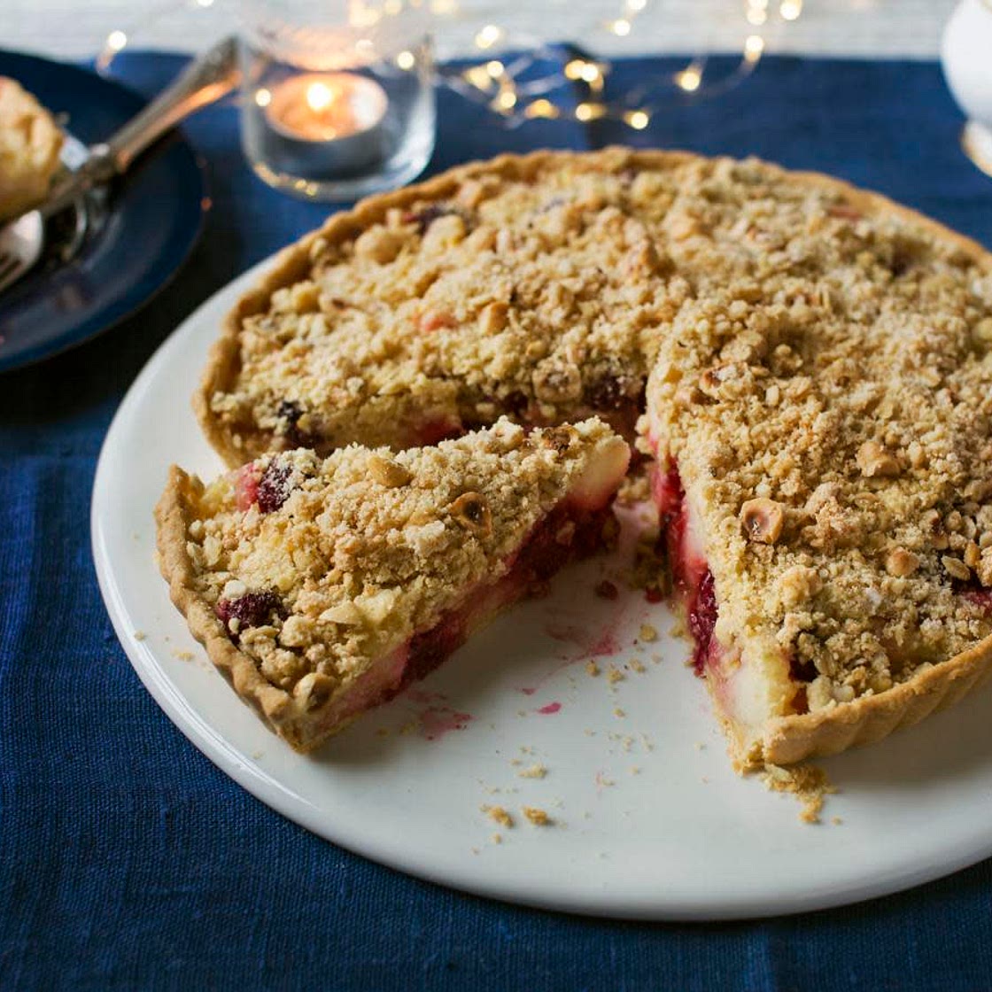 Apple Crumble Tart