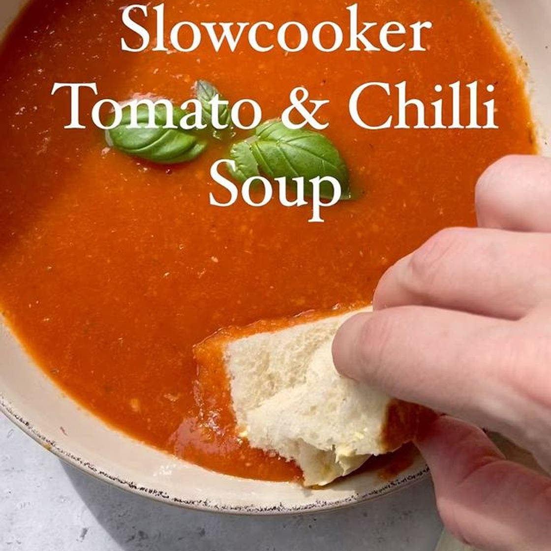 Slowcooker Tomato &amp; Chilli Soup 🍅🌶️ (132 cals a bowl, 60p a serving) It doesn’t get easier than this making soup unsupervised. You can of course just use a large pot or soup maker and even roast the tomatoes in advance. This slowcooker version gives 