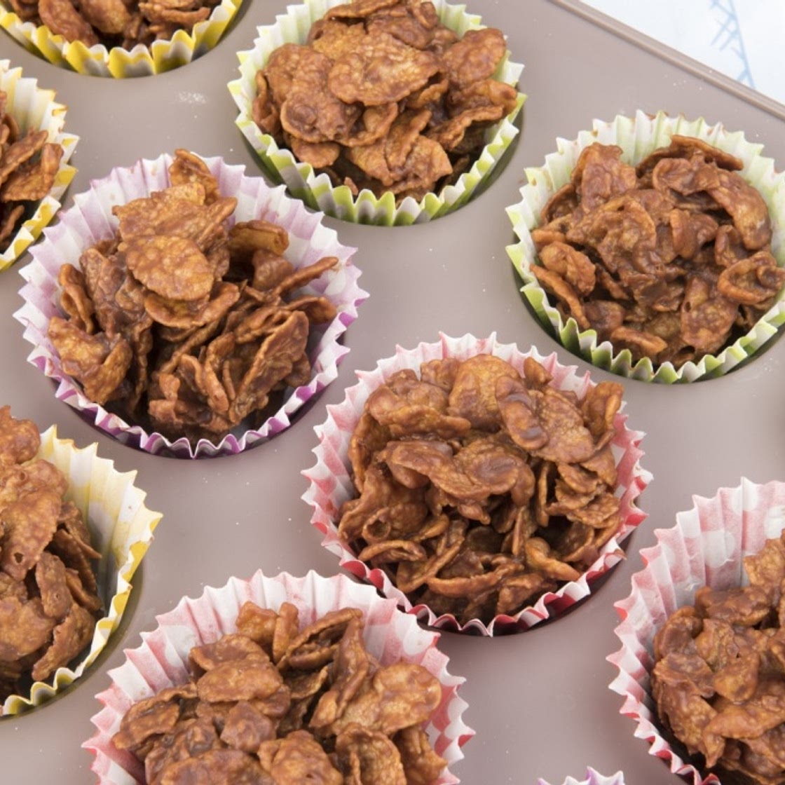 Chocolate cornflake cakes