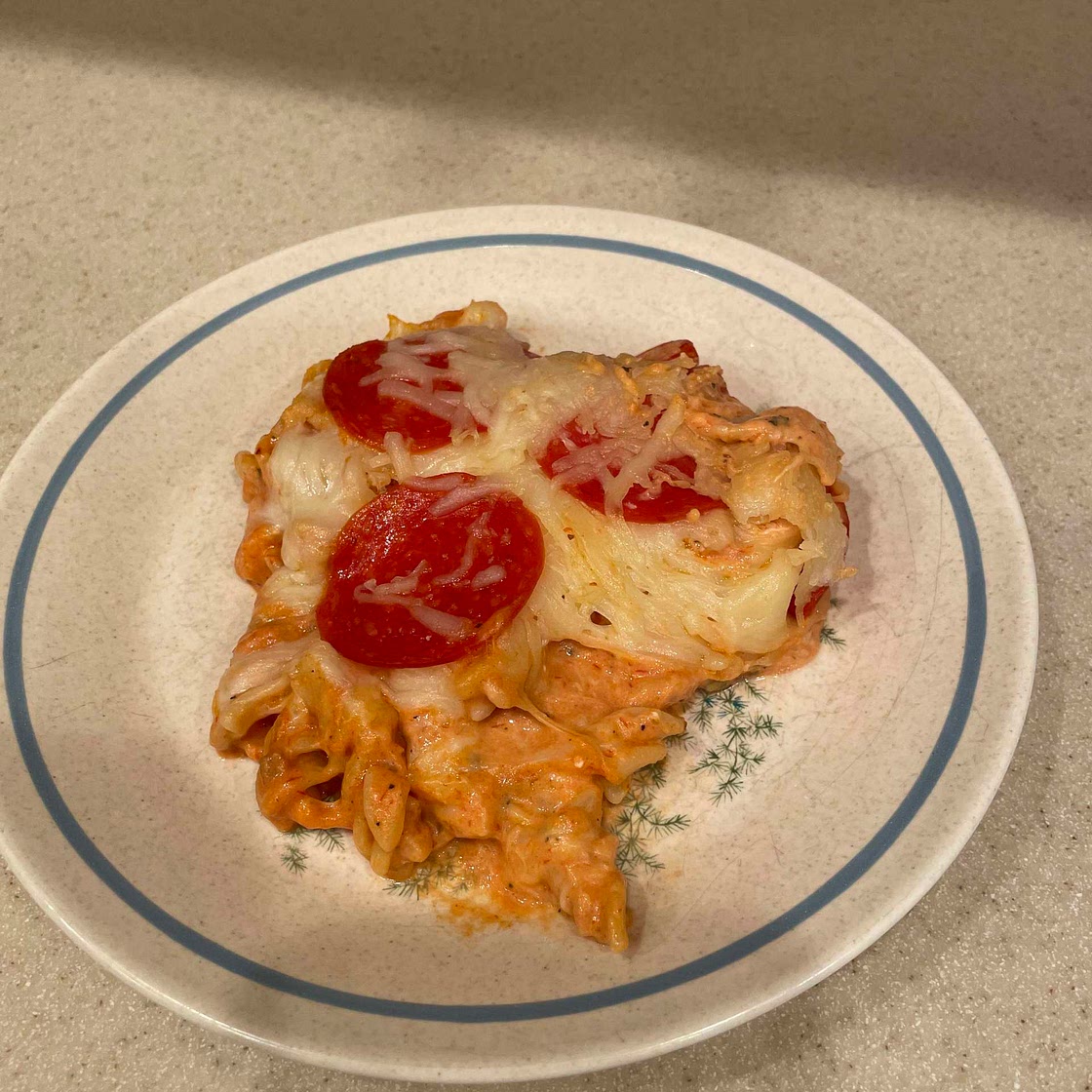 Creamy Pizza Pasta Bake
