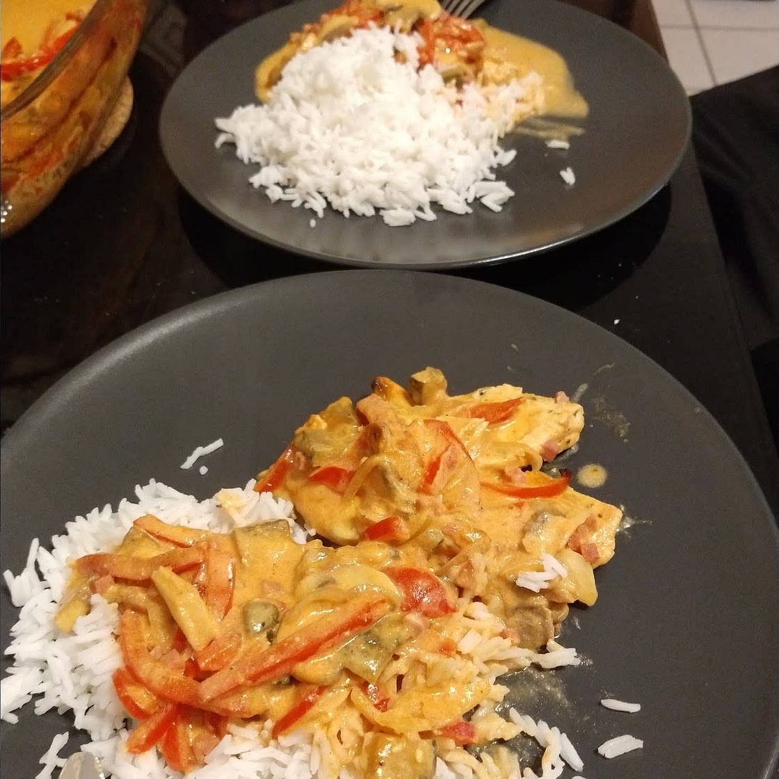 Deftige Hähnchenbrustfilets nach Räuberfleisch-Art