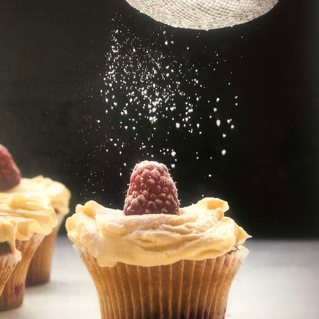 Lemon and Raspberry Cupcakes
