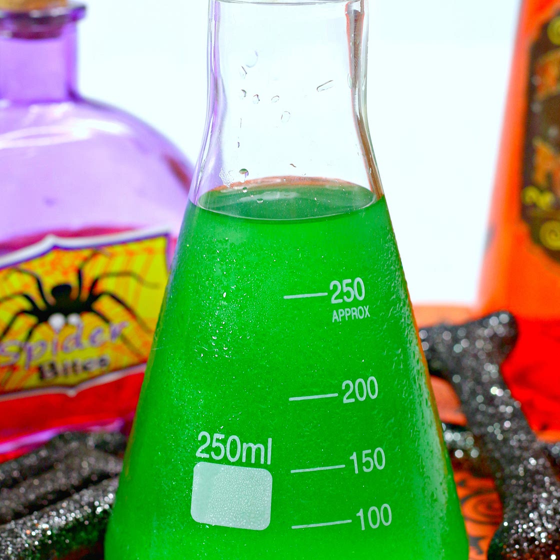 HOCUS POCUS HALLOWEEN ALCOHOLIC PUNCH