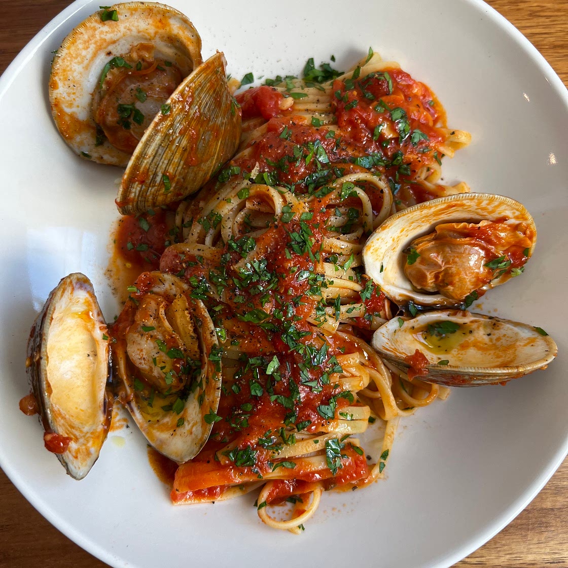Linguine with Spicy Red Clam Sauce