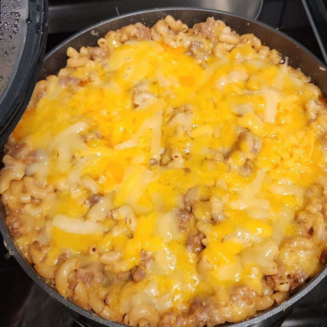 One Pot Cheeseburger Casserole