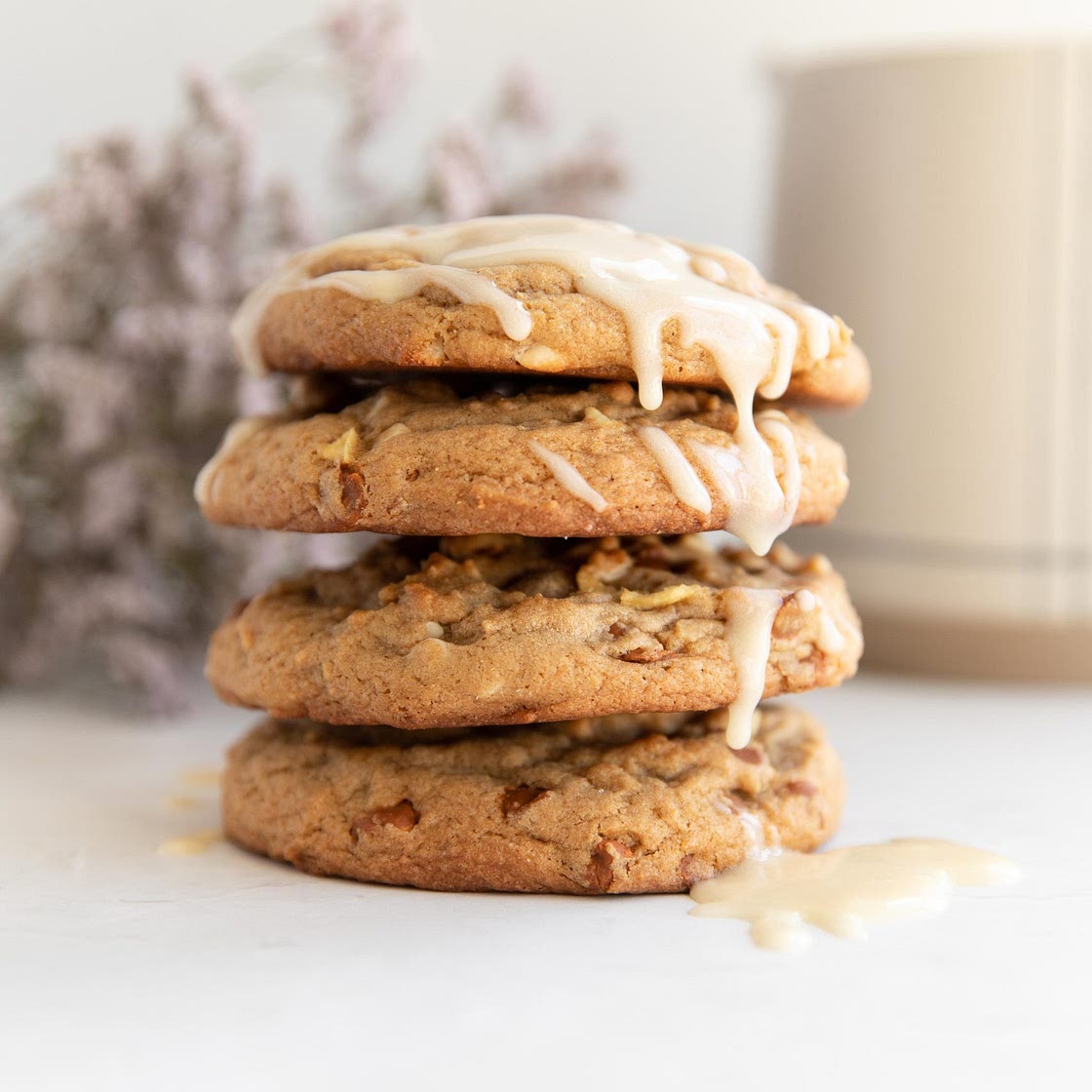 apple cinnamon roll cookies