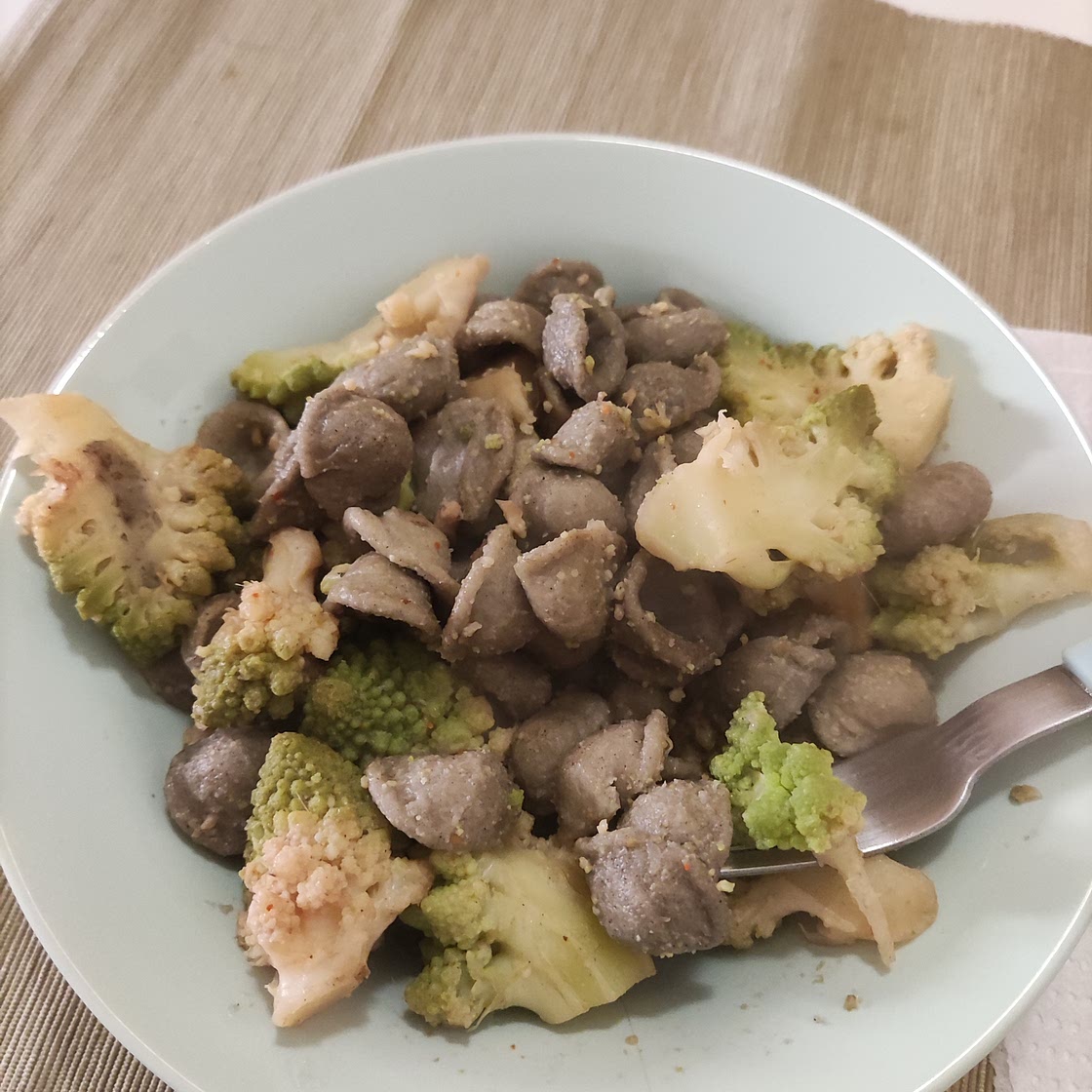 Pasta broccoli e acciughe