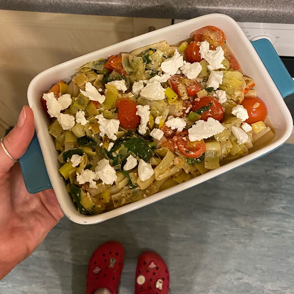 Goats cheese, leek & spinach pasta bake