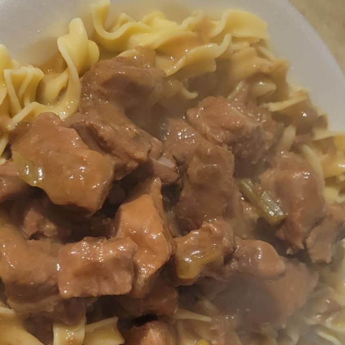 Slow Cooker Beef and Noodles