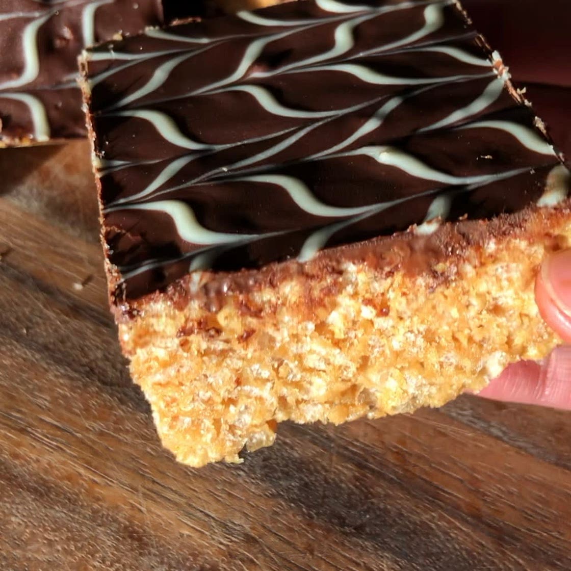 128 cal peanut butter and chocolate krispie treats