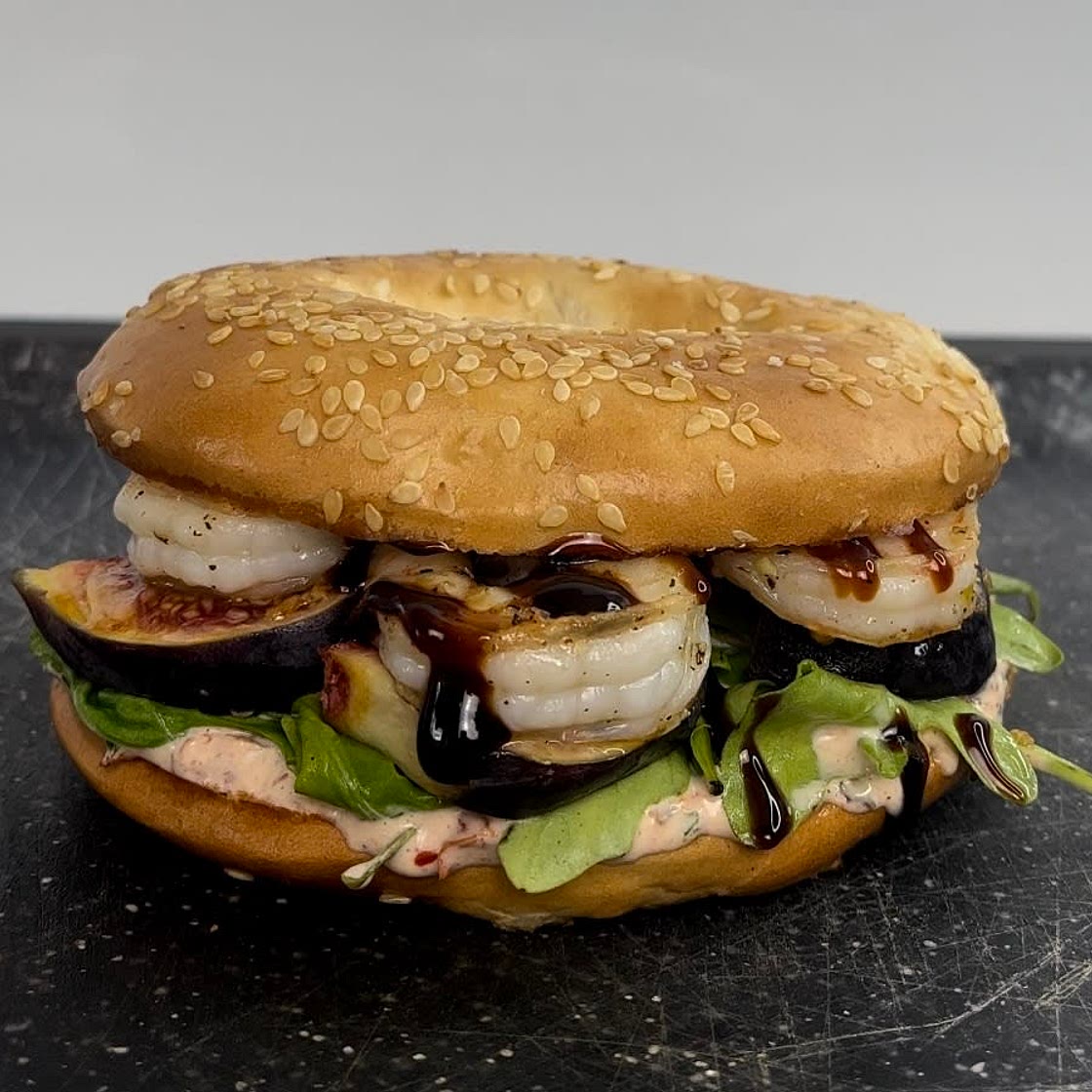 Prawns and fig bagel