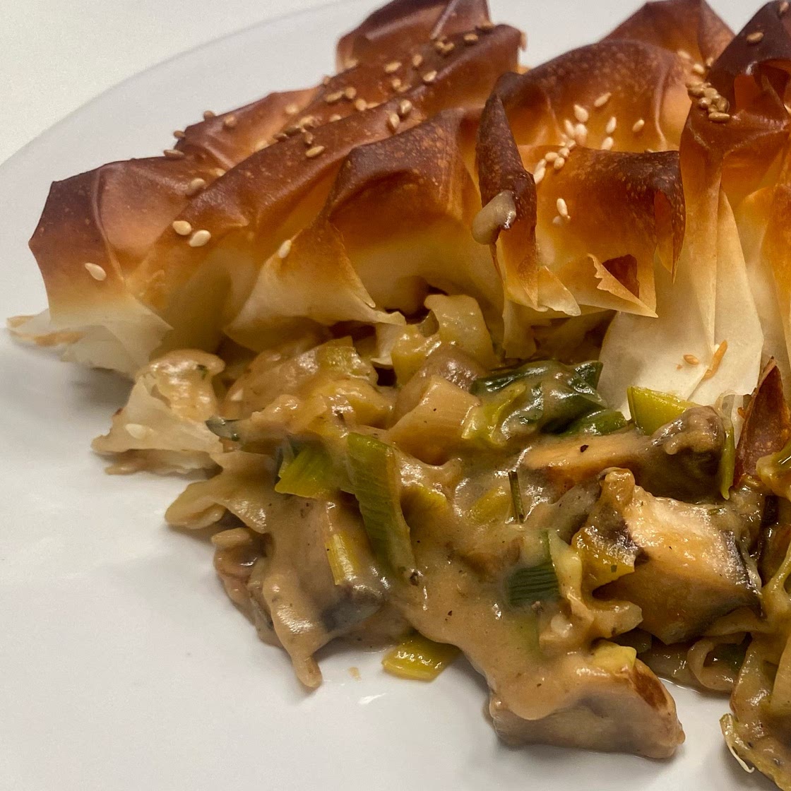 One-pan mushroom and leek pie
