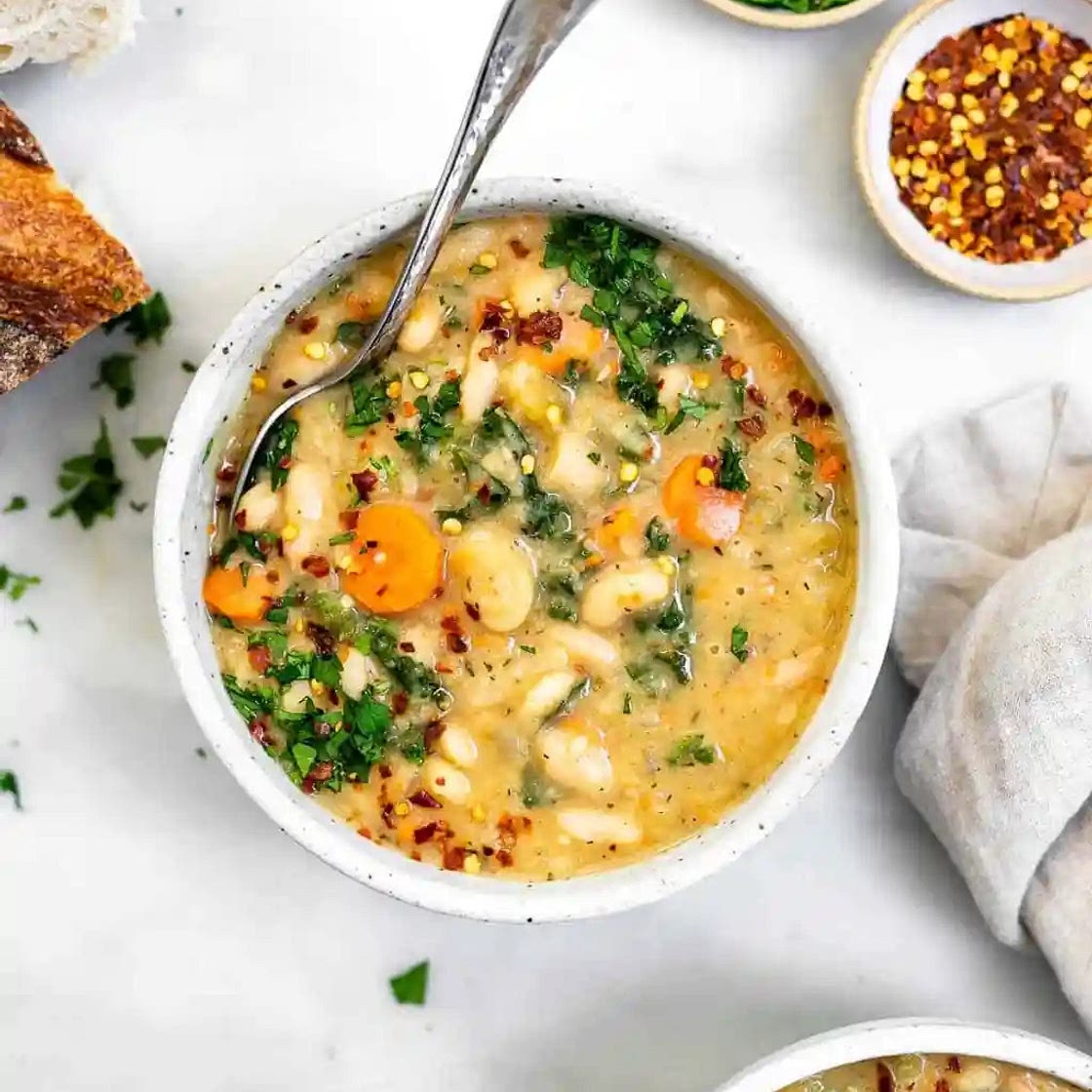 One-Pot Tuscan White Bean Stew