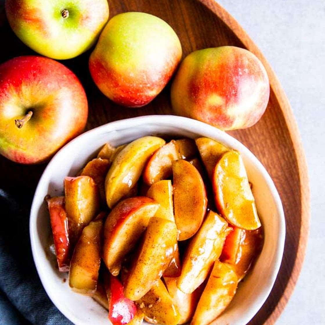 Healthy Cinnamon Apples