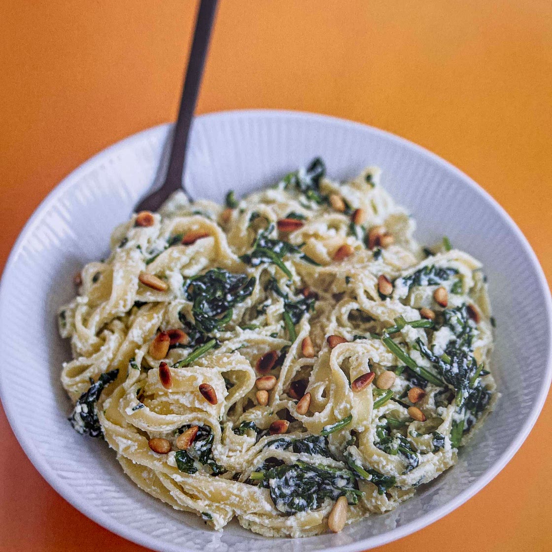 Tagliatelle de espinafre e ricotta 